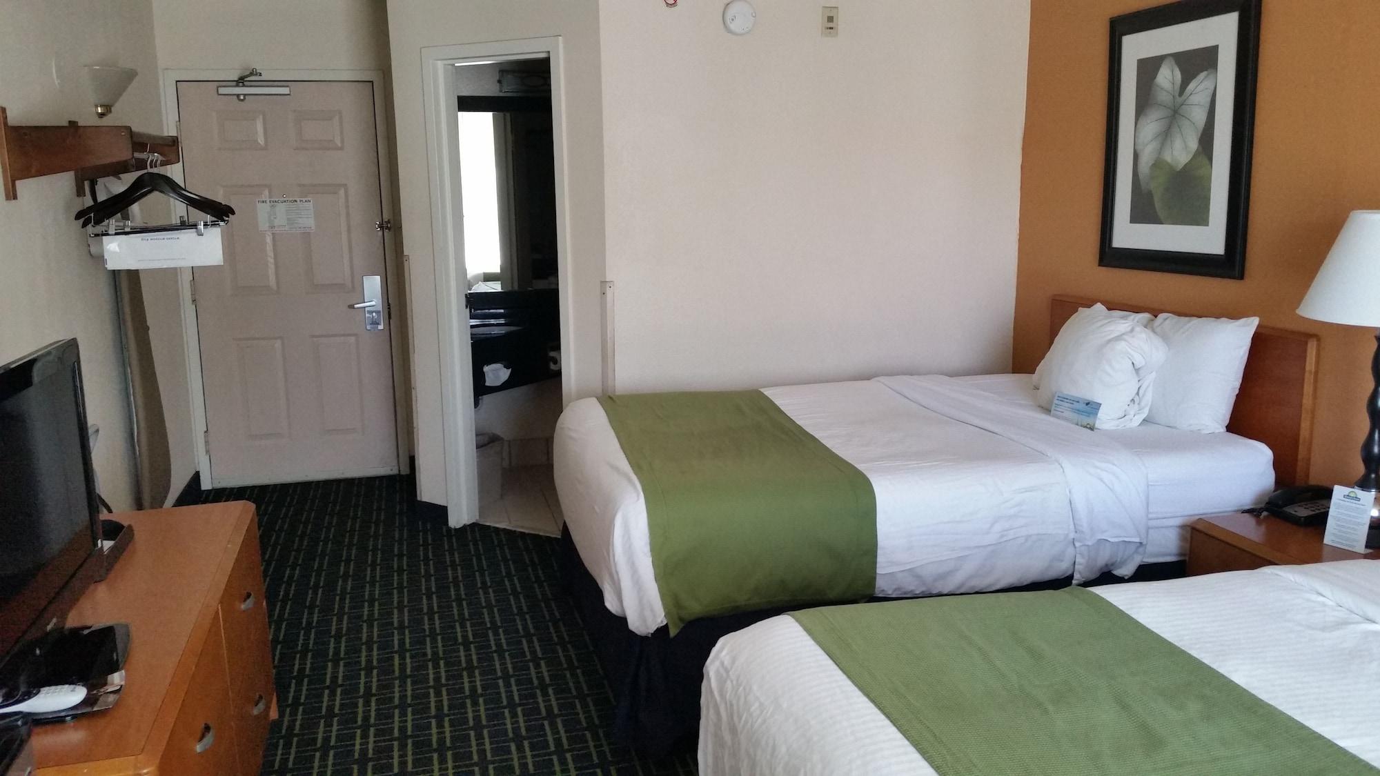 Days Inn By Wyndham Chattanooga/Hamilton Place Экстерьер фото