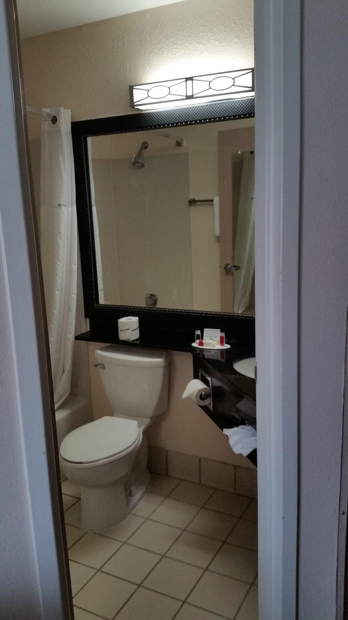 Days Inn By Wyndham Chattanooga/Hamilton Place Экстерьер фото