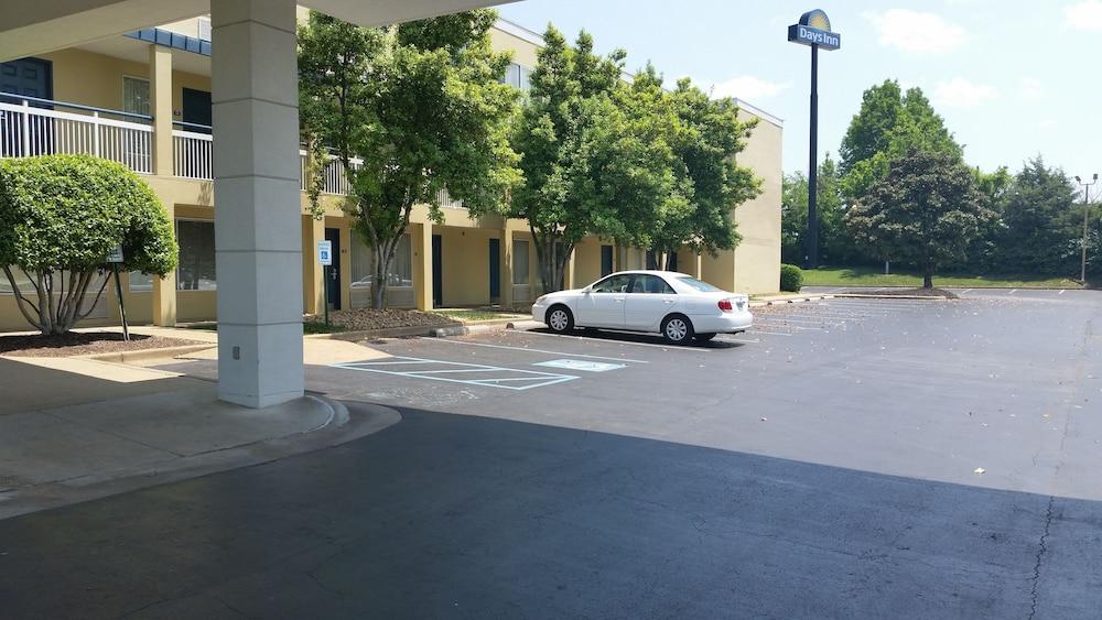 Days Inn By Wyndham Chattanooga/Hamilton Place Экстерьер фото