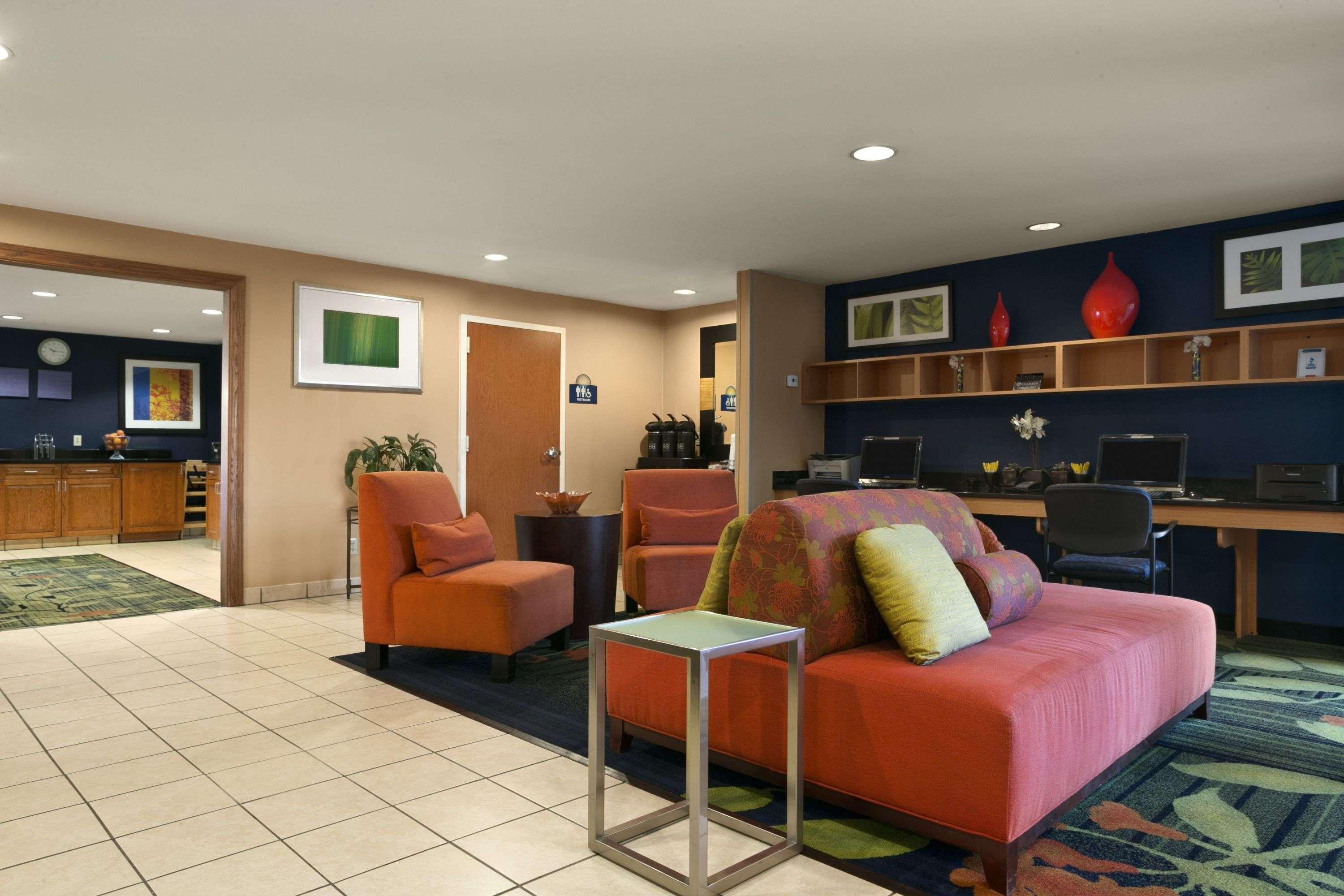 Days Inn By Wyndham Chattanooga/Hamilton Place Экстерьер фото