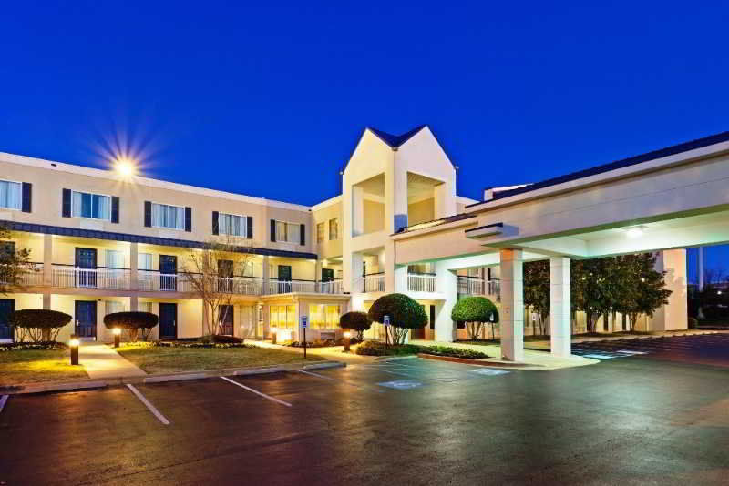 Days Inn By Wyndham Chattanooga/Hamilton Place Экстерьер фото