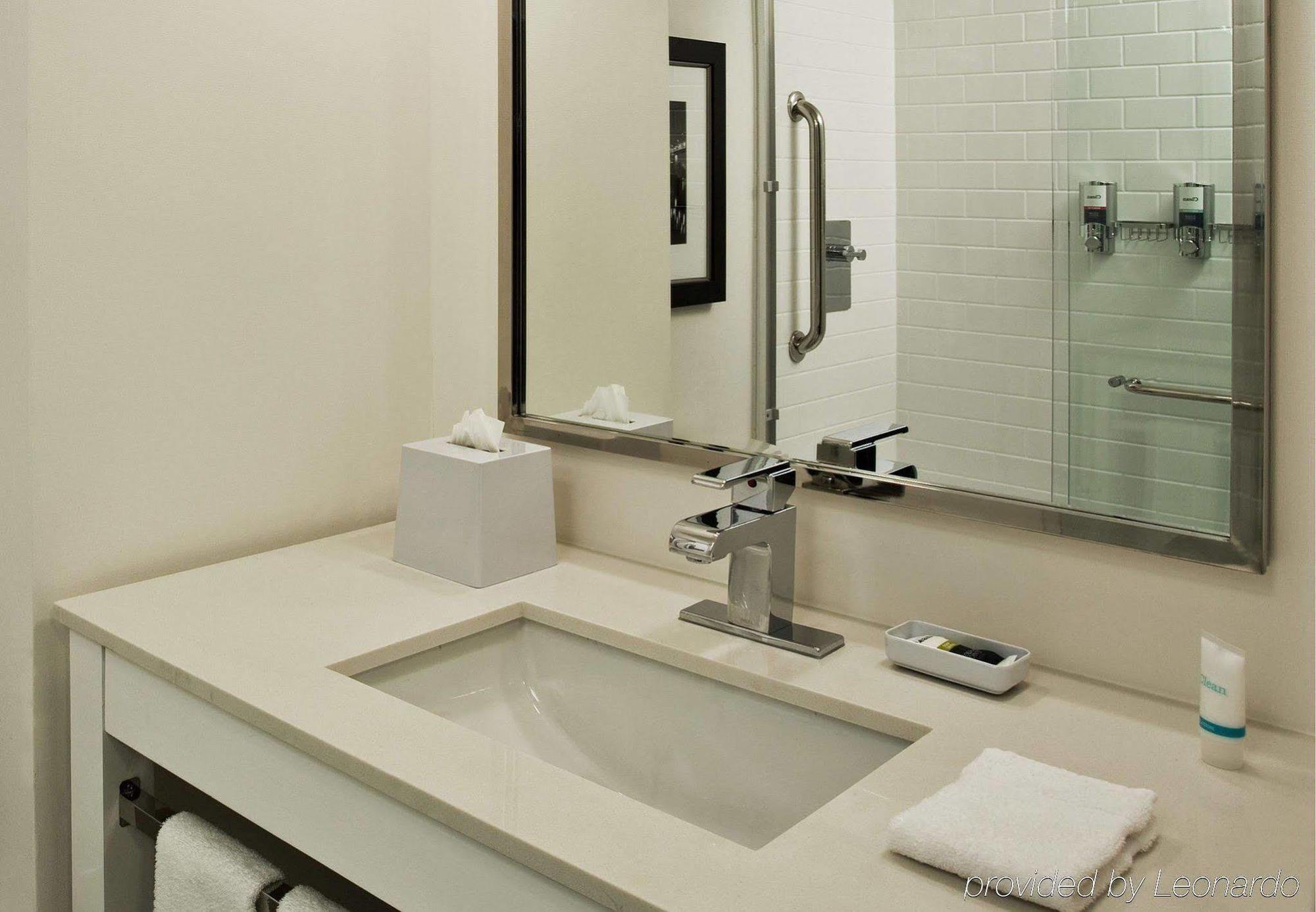 Days Inn By Wyndham Chattanooga/Hamilton Place Экстерьер фото