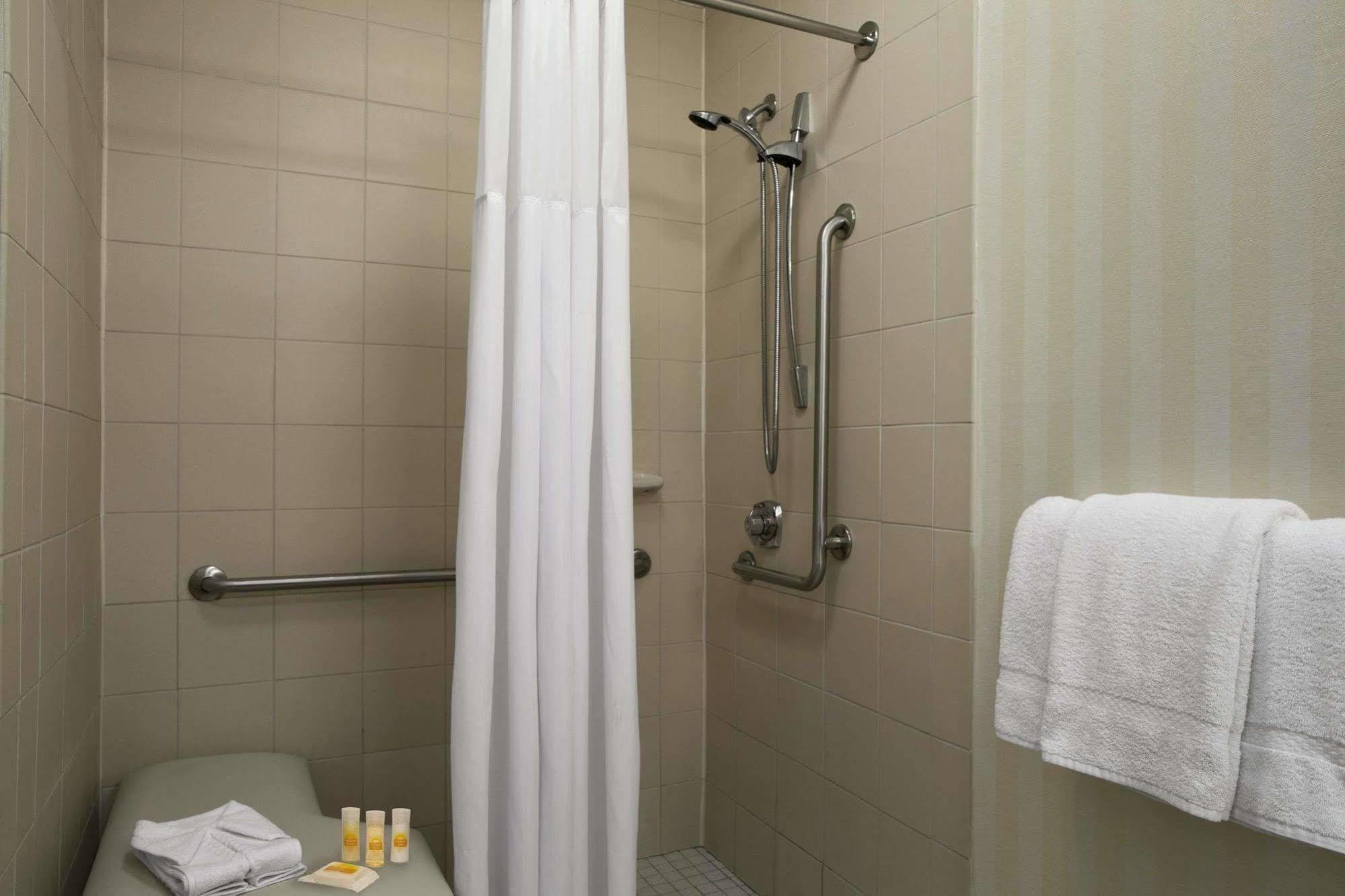 Days Inn By Wyndham Chattanooga/Hamilton Place Экстерьер фото