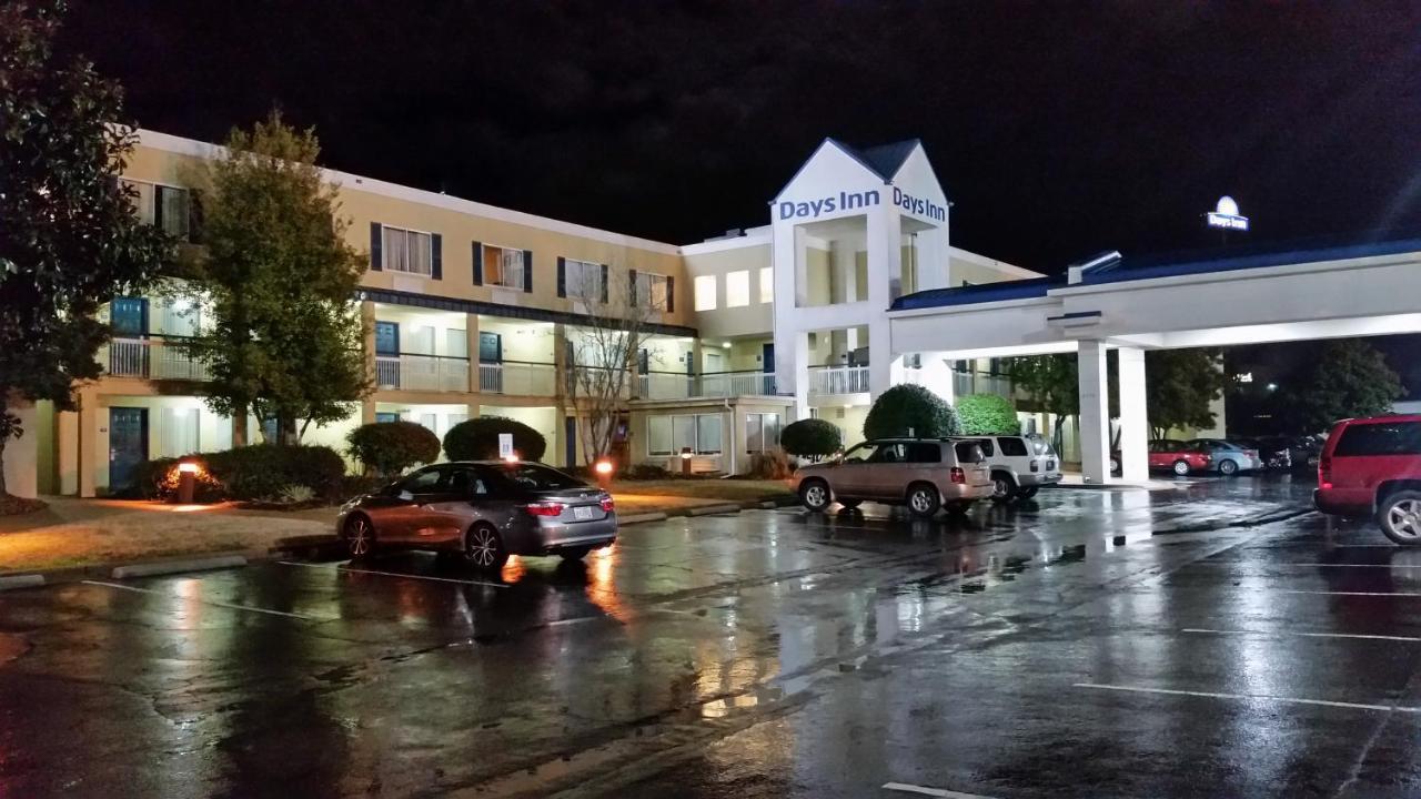 Days Inn By Wyndham Chattanooga/Hamilton Place Экстерьер фото